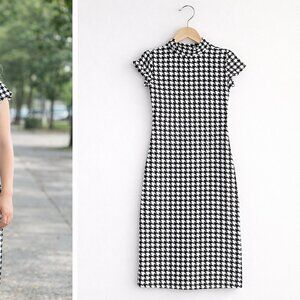 Black and White Houndstooth Midi Dress – Classic Chic Style